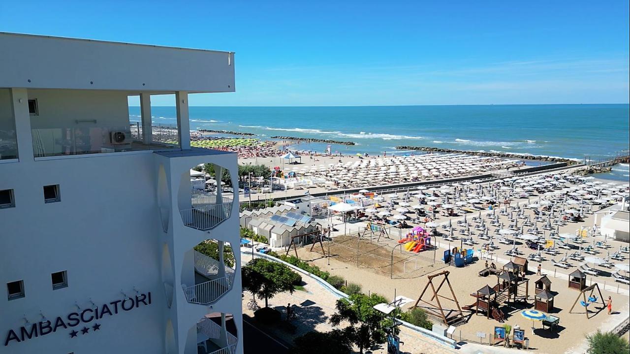 Ambasciatori Hotel - Beach Front -Breakfast Xxl & Brunch Until 12 30Pm Misano Adriatico Exterior photo