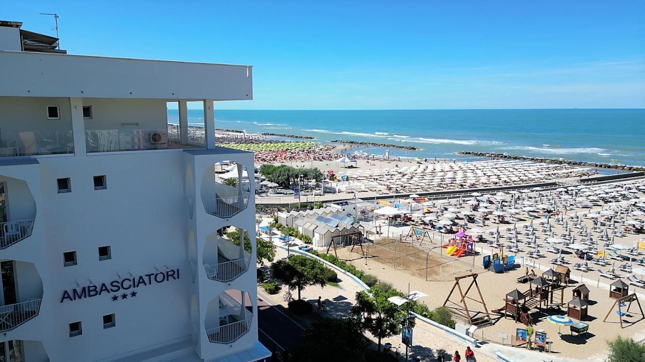 Ambasciatori Hotel - Beach Front -Breakfast Xxl & Brunch Until 12 30Pm Misano Adriatico Exterior photo
